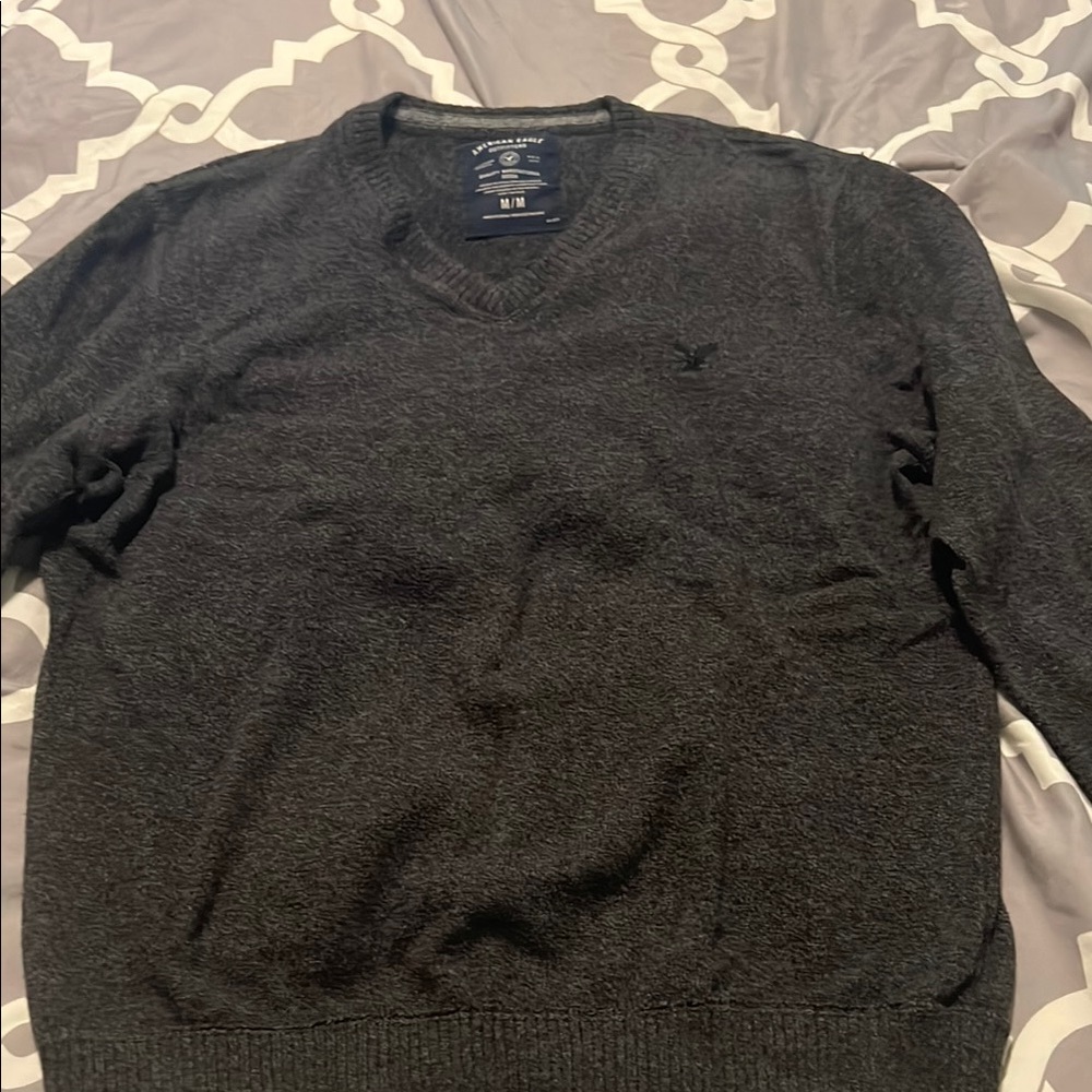 American Eagle Gray V-Neck Sweater